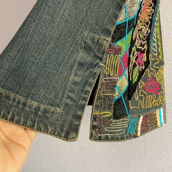 Chico Women Embroidered Embellished Denim Vest Size 0 - Picture 8 of 10